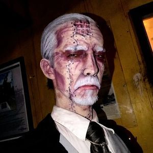 Meet your Posher, Sam